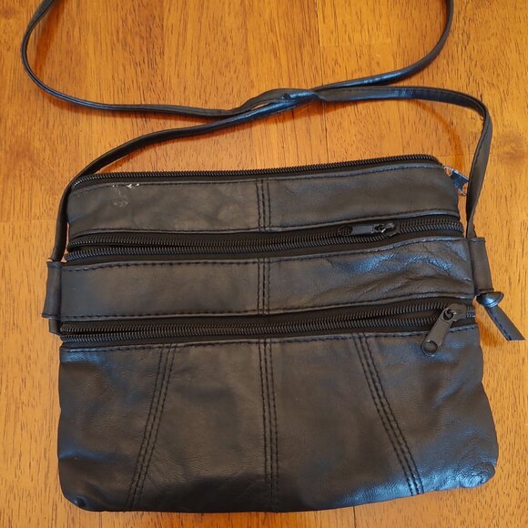 Handbags - Soft Black Leather Crossbody Purse/Handbag with Pockets